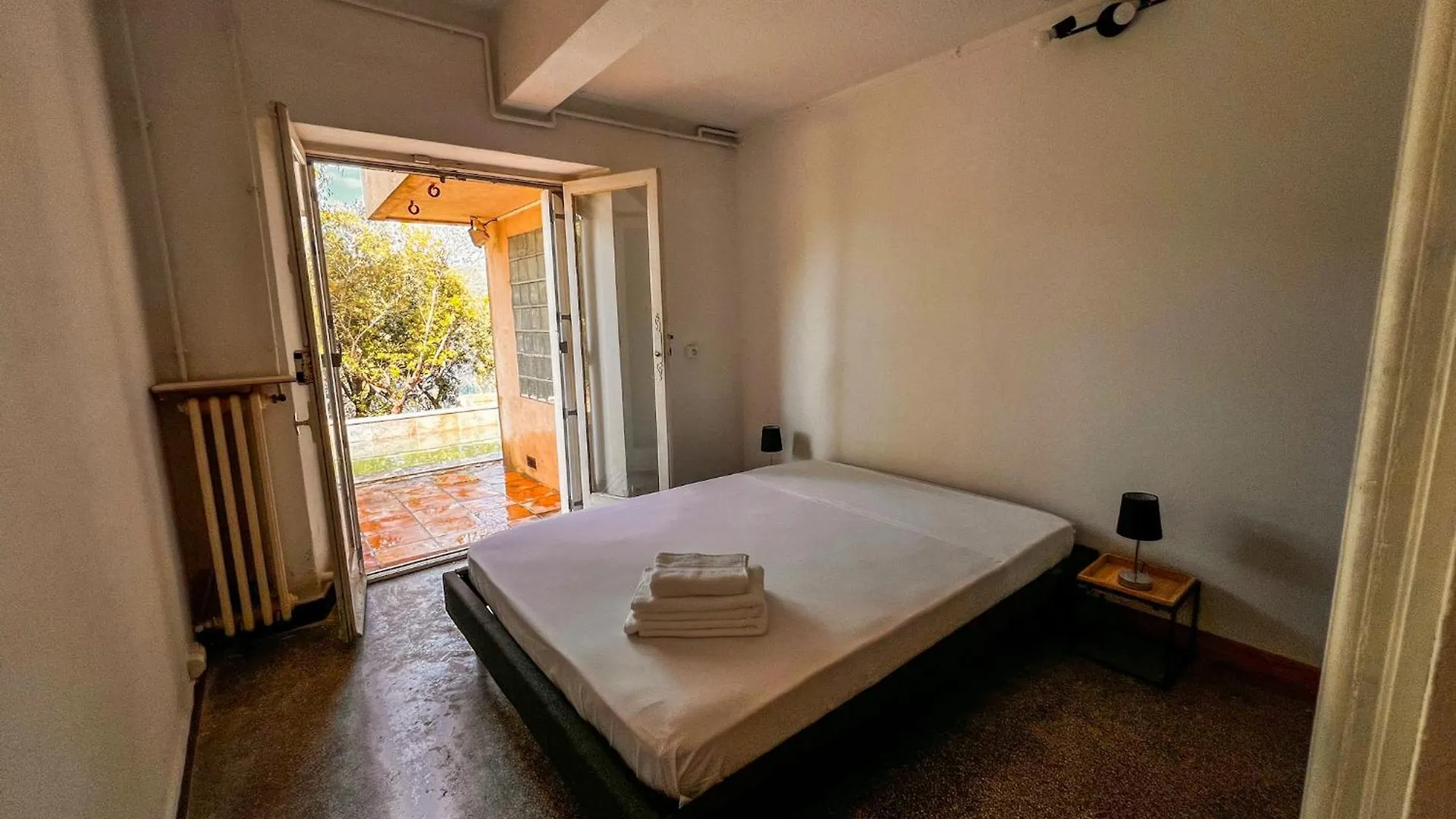 Charmante Villa Provencale Pieds Dans L'Eau Avec Piscine Et Plage Privee Saint-Raphael